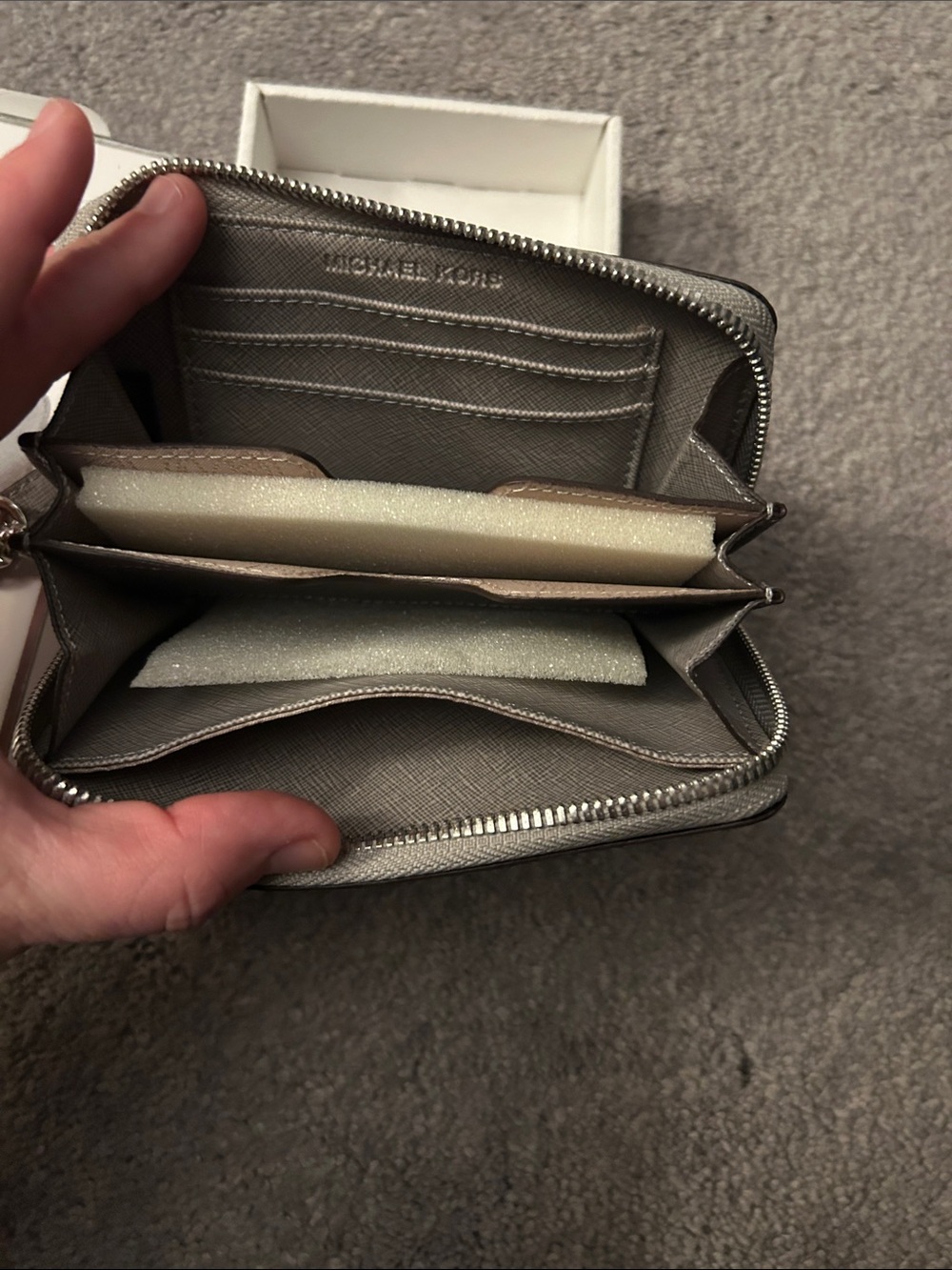 Michael Kors Pearl Gray Saffiano Zip Wallet - Picture 4 of 4